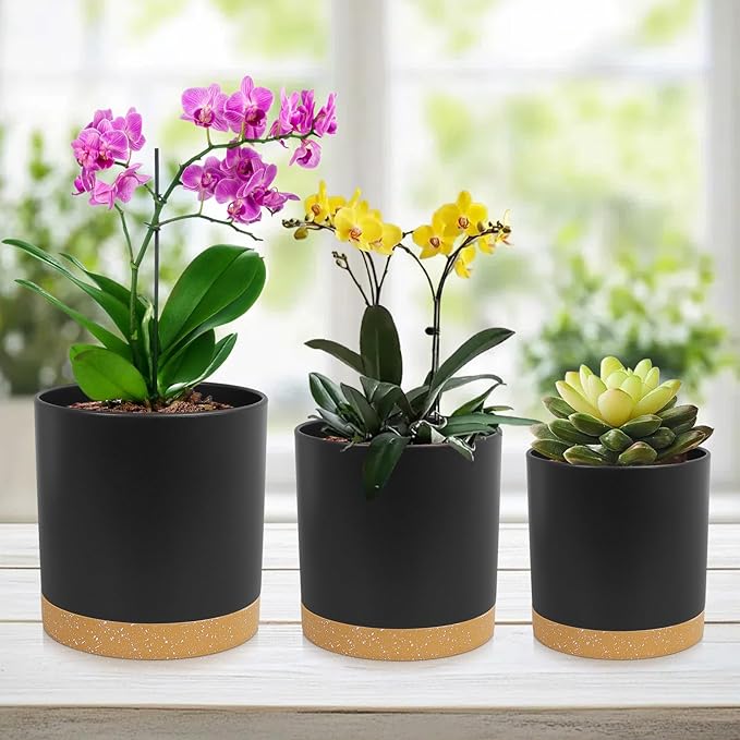 5 Pack Cylindrical Flower Pots with 7/6.5/6/5/4 inch, Modern Small Plastic Plant Pots with Drainage Holes & Saucers, Round Planter Pots for Outdoor, Indoor & Office Decor (Black Brown)