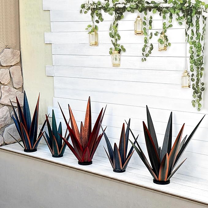 Large Tequila Rustic Sculpture, Rustic Metal Agave Plants for Outdoor Patio Yard, Home Decor Hand Painted Metal Agave Garden Yard Statue, Outdoor Lawn Ornaments (Blue - L (W/Solar Light))