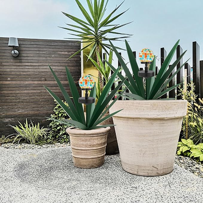 Enlarge Metal Plants Tequila Rustic Sculpture, Outdoor Patio Yard, Home Decor Hand Painted Agave Garden Statue, Outdoor Lawn Ornaments Yard Stakes for Mom Gift (1 Solar Green)