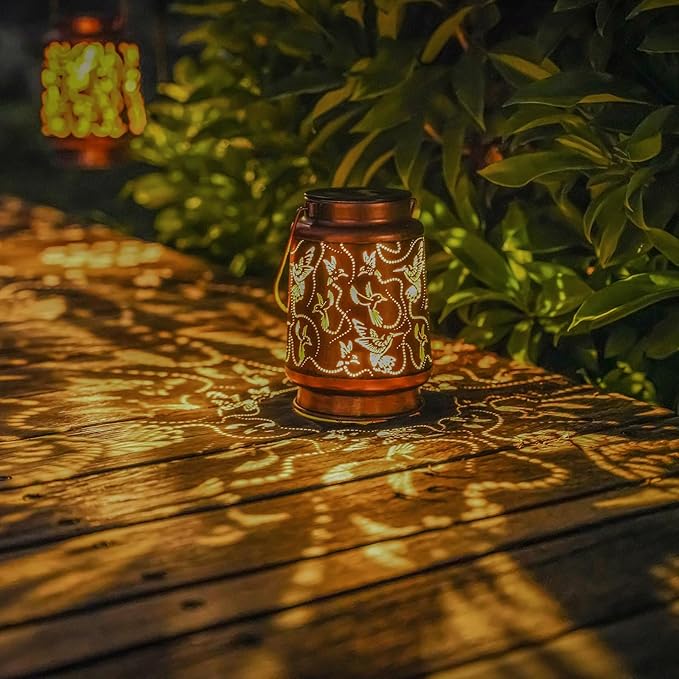 Solar Hummingbird Lanterns Outdoor Hanging Decor Lantern,Waterproof Hollow Out Metal Decorative Garden Light,Graceful Decoration for Patio,Yard,Landscape,Walkway,Festival
