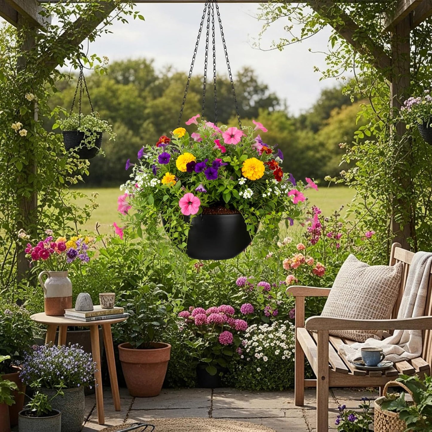 10 Inch Recycled Based Composite Hanging Planters for Indoor Outdoor Plants with Drainage Holes and Chain Round Hanging Flower Pot Planter for Garden Home Porch Decor, Black