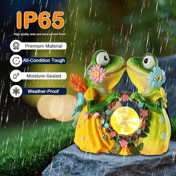 Solar Garden Decor Statue 6.5" Resin Kissing Frog Figurines with Glass Ball Waterproof Frog Decor for Outside Yard Patio Porch Decoration Gift for Mom Grandma Wife