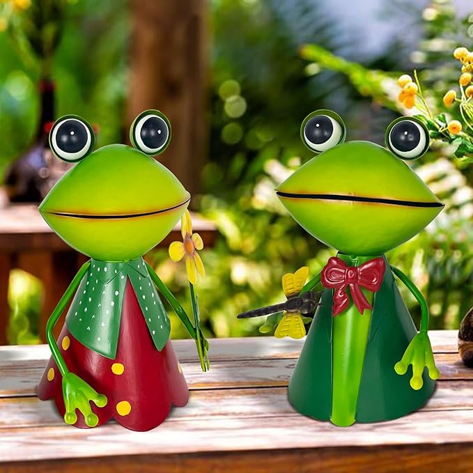 HONGLAND Frog Metal Yard Art - Cute Frogs Garden Decor for Outside - 3D Frog Figurines Outdoor Statues for Lawn Patio Pathway Yard Holiday (with Flower)