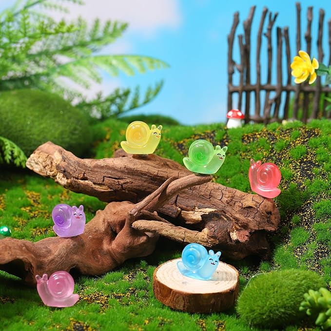 90 Pcs Luminous Resin Snail Miniatures Mini Animals Figures Cute Snail Figurine Fairy Decor Animal Ornament for Garden Landscape Home Accessories Craft Cake Decoration DIY