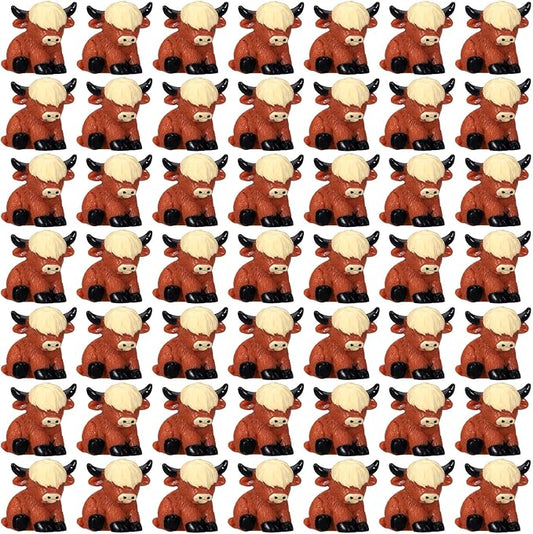 Suzile Mini Highland Cow Figurine Cute Highland Cow Statues Decor Handmade Resin Sculpture Ornament for Decorations Home Bathroom Kitchen Garden Office Desk (Classic Style)