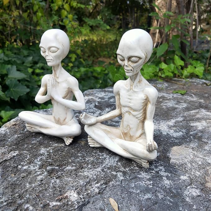 White Alien Statue, Resin Yoga Pose Alien Figure, 6.3" H Creative Yoga Alien Statue of The Thinker for Home Offcie Garden Decor Supplies