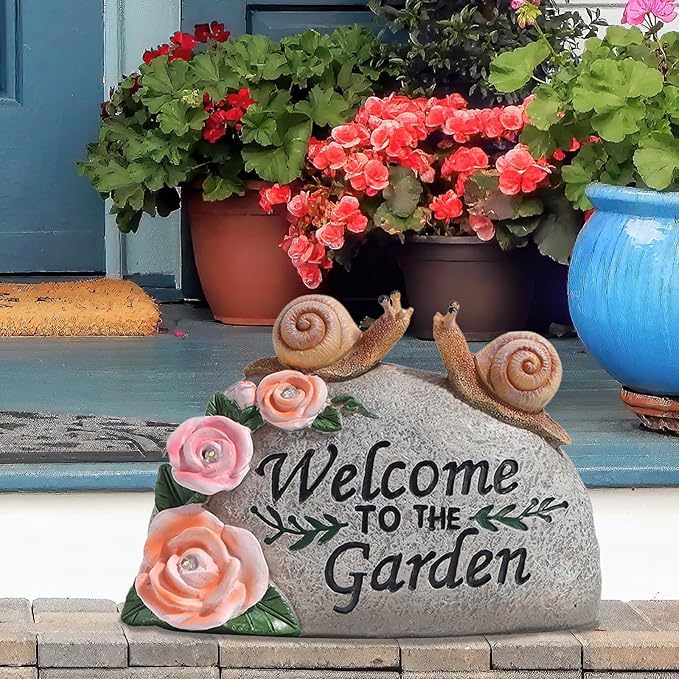 Snail Garden Statue Outdoor Decor Art Solar LED Light Welcome Sign Sculpture Auspicious Snail Resin Figurine Yard Porch Patio Lawn Decorations Housewarming Gifts for Mom Grandma Women
