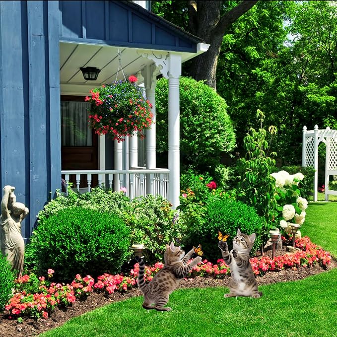 Metal Garden Stakes Decor,Cute Cats Playing with Butterflies Stakes, YGarden Statues Bird Repellent Cat Decorative Garden Stakes for Yard, Garden, Lawn Outdoor Decorations Set of 2
