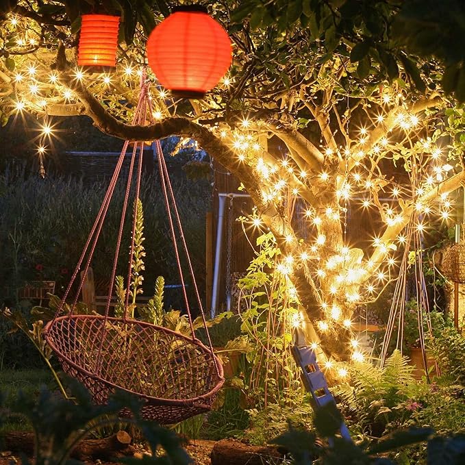 Solar Christmas Lights Outdoor, 33ft 100 LED Solar Fairy String Lights 8 Modes Waterproof Xmas Lights for Garden, Patio, Home, Party, Wedding, Holiday, Tree, Bush, Wreath, Outdoor Decor (Warm White)