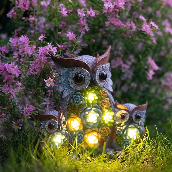 Solar Garden Statue Lights Owl Figurine with LED Lights, Outdoor Garden Succulent Ornaments Waterproof Decoration for Outside Patio Yard Lawn Decor