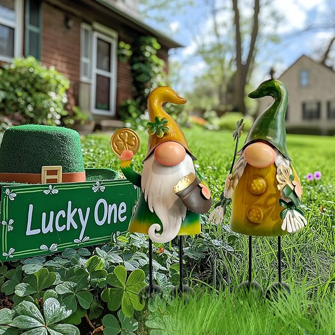 HONGLAND St.Patricks Day Decorations Outdoor Green Gnomes, Metal Gnomes Figurine Irish Leprechaun St Patricks Day Decor, Luck Shamrock Gnome for Home Outside Garden Lawn Party Yard Patio (18 INCH)