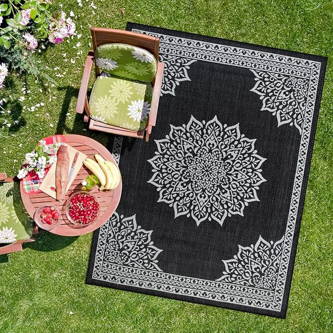 CAMILSON Outdoor Rug, 5x7 Medallion Black White Modern Area Rugs for Indoor and Outdoor Patios, Kitchen and Hallway Mats, Washable Porch Deck Outside Carpet (Medallion Black, 5 x 7)