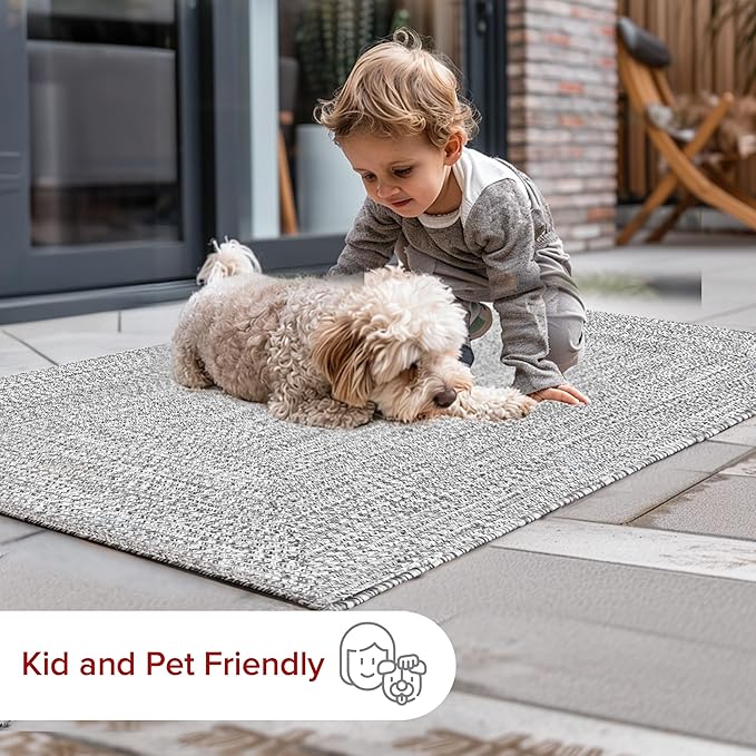 nuLOOM 5' Round Solid Hand Braided Indoor/Outdoor Area Rug, Pet-Friendly, High Traffic, Weather Resistant, for Patio, Balcony, Bedroom, Living, Dining Room, Wynn Salt and Pepper