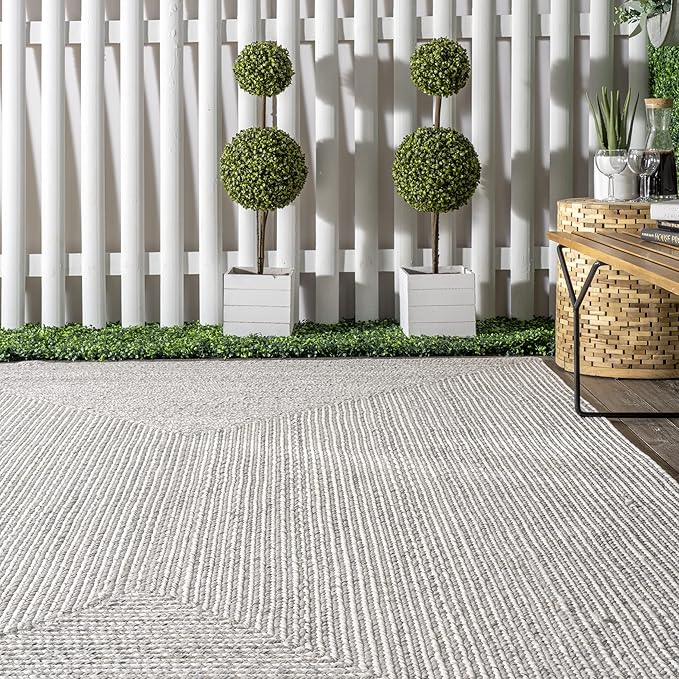 nuLOOM Oval 3' x 5' Solid Hand Braided Indoor/Outdoor Area Rug, Pet-Friendly, High Traffic, Weather Resistant, for Patio, Balcony, Bedroom, Living, Dining Room, Wynn Ivory