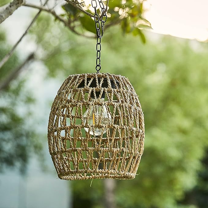 Outdoor Solar Hanging Lantern, Natural Seeweed Rattan Bamboo Woven Porch Patio Gazebo Pendent Chandelier Light Decorative Solar Powered Hanging Lamp for Front Door Garden