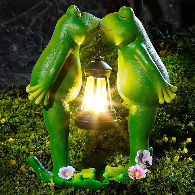 Solar Frogs Statue for Easter Garden Decor Solar Lantern LED Outdoor Decoration Figurines for Porch Patio,Yard,Lawn - Frog Gifts for Women Mom Grandma Wife (Kiss Frog)