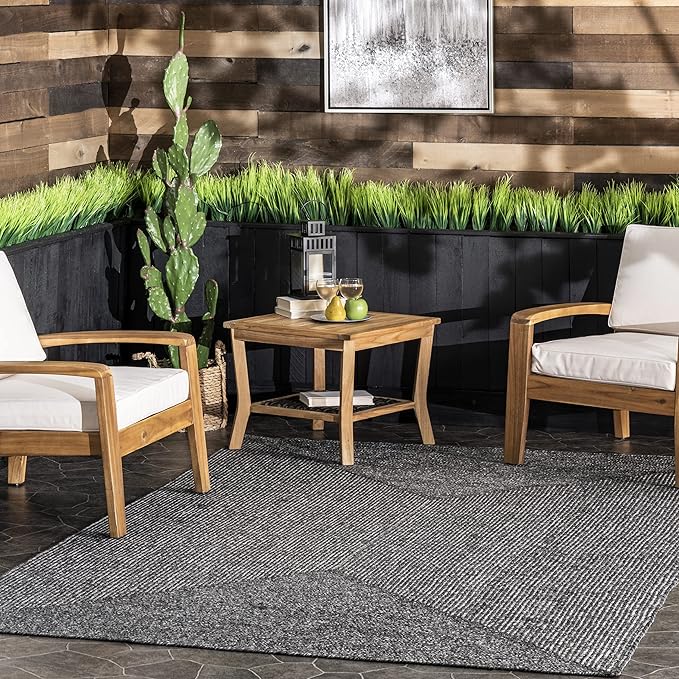 nuLOOM 4' x 6' Solid Hand Braided Indoor/Outdoor Area Rug, Pet-Friendly, High Traffic, Weather Resistant, for Patio, Balcony, Bedroom, Living, Dining Room, Wynn Charcoal